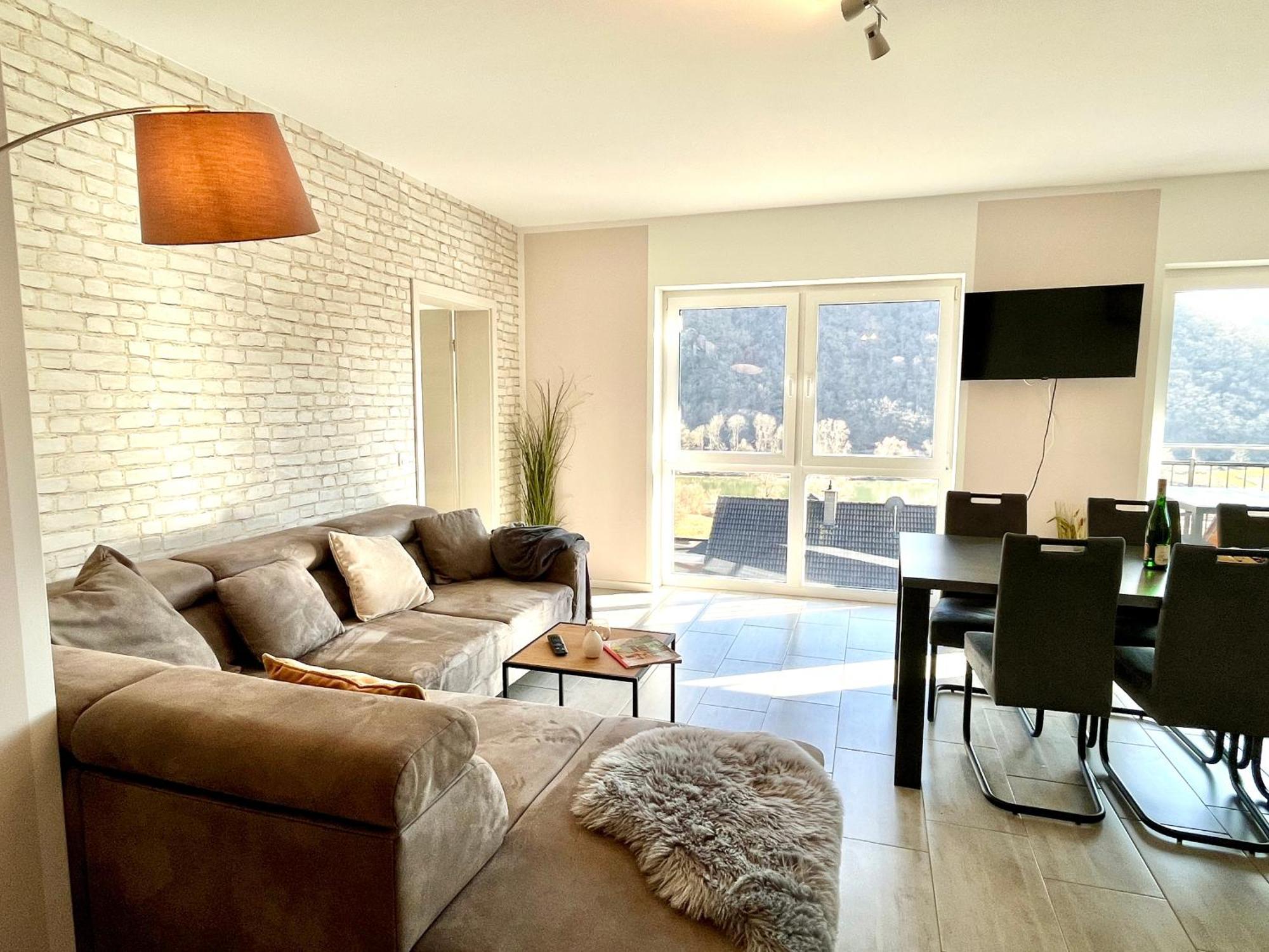 Ferienwohnung Moseltraum, 1-6 Pers, Mit 3 Schlafzimmer Und Panoramabalkon Müden Kültér fotó