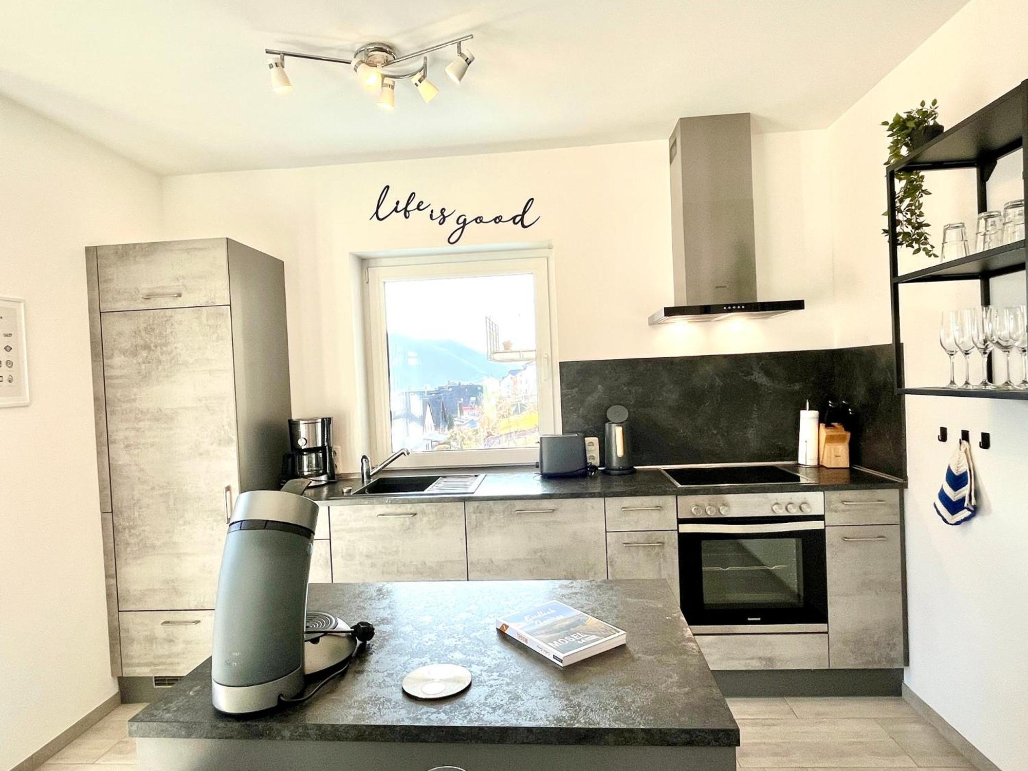 Ferienwohnung Moseltraum, 1-6 Pers, Mit 3 Schlafzimmer Und Panoramabalkon Müden Kültér fotó
